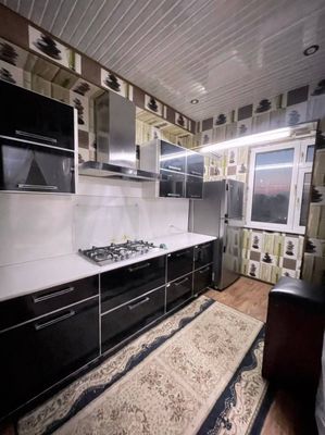 Novza Sobiq Hamza metrosi yonida Arenda