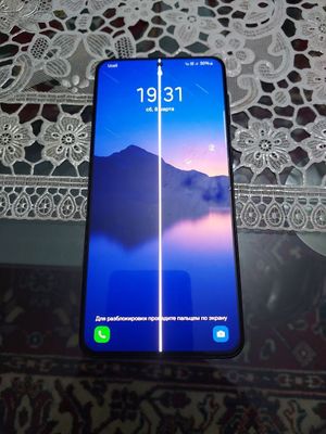 Samsung s21 Plus. С полосой