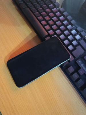 Iphone 11 64gb IiCloud