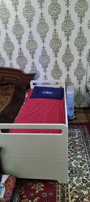 Детский шкаф и кровать