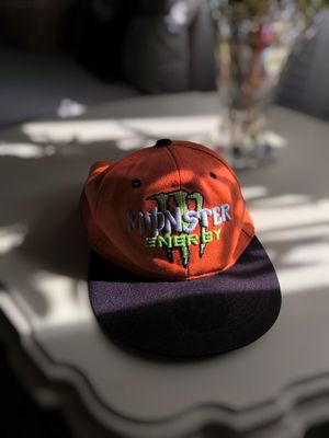 Кепка с логотипом "MONSTER"