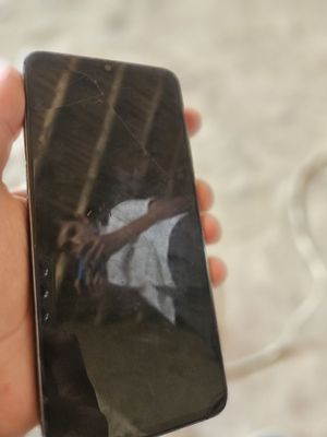 Samsung a 90 5g holati orta