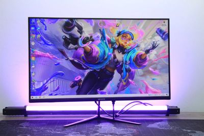 Aiwa 24" monitor ideal holatda