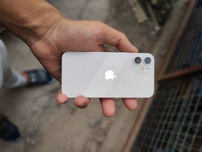 Iphone 12 mini idyal