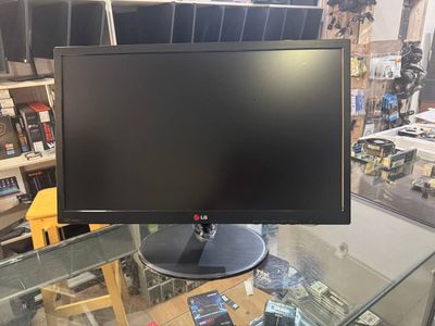Lg 24" led 24en33! 8 dona! Yaxshi holatda!
