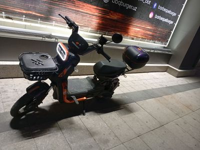 Skuter yangi 900km yurgan