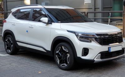 Kia-Seltos белый/ 2024