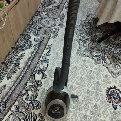 Продается пылесос работает отлично