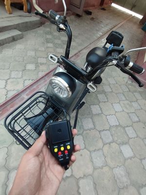 Skuter EXACTLY new sotiladi