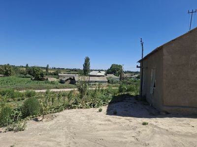 Salom suroʻchna uy sotiladi 4xona uy va ferma qurish uchun mojalangan