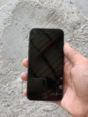 iPhone 7 sotiladi