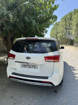 Kia karnival 2016