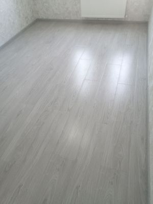 Usta 15000 mindan tarket laminat teramiz va qoqamiz linonim xam qilami