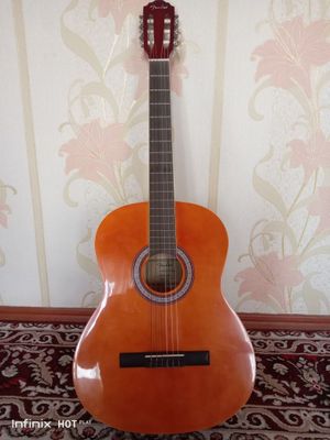 Gitara Fender akustika