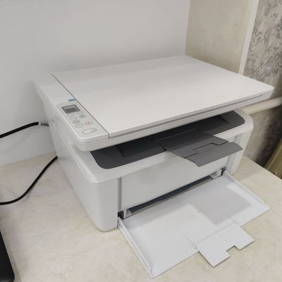 HP printer 141m.