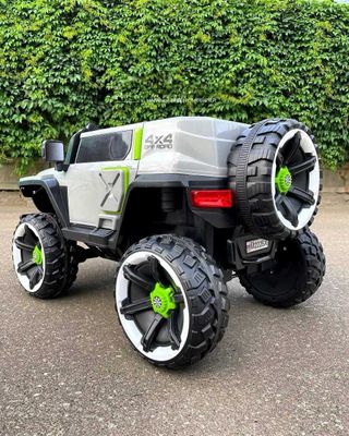Детский электромобиль Jeep Monster Mini