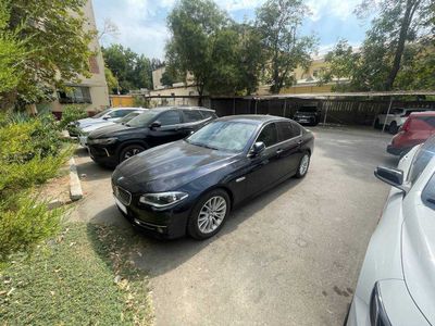 BMW 5 Series F10 520d Luxury • 2015 год • идеальное тех.состояние
