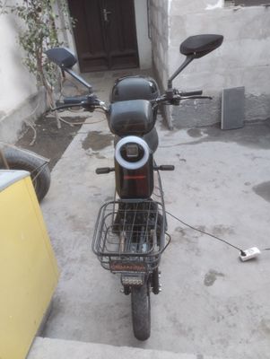 Skuter bir oy kafolat