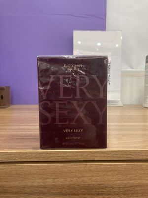 Victorias secret “Very Sexy”