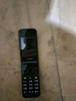 ochilib yopiladigan telefon