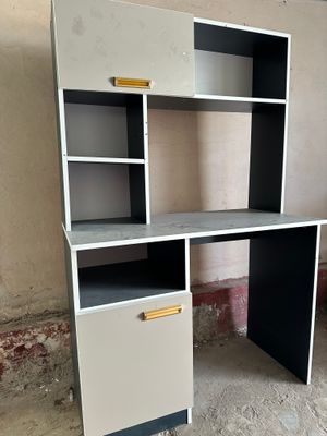 Дарс тайорлайдиган парта нархи 250,000сум (Йанги)