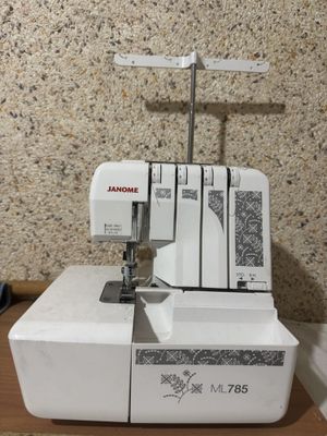 Janome averlok ml785