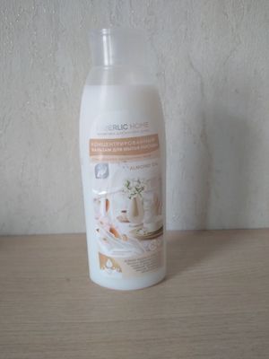 Bodom yog'i bilan konsentrlangan idishlarni yuvish uchun balzam 500 ml