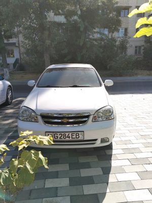 Продажа лассетти 1.6 автомат