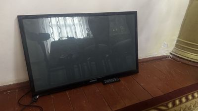 Samsung televizor 43 talik smart emas!!!
