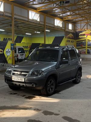 Chevrolet Niva люкс
