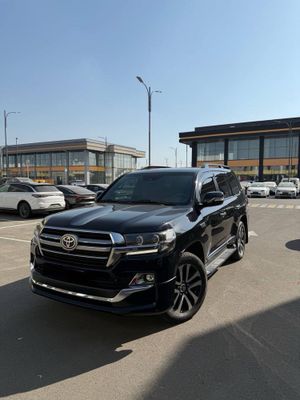 Land Cruiser 200 Executive Lounge pnevmali