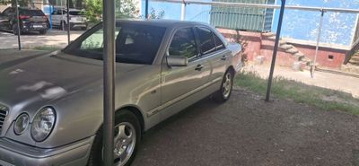 Мерседес W 210 сотилади