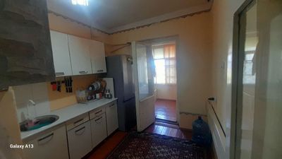 5-хонали квартира сотилади