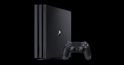 PS4 pro sotiladi