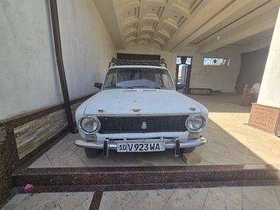 Ваз 2102 сотилади