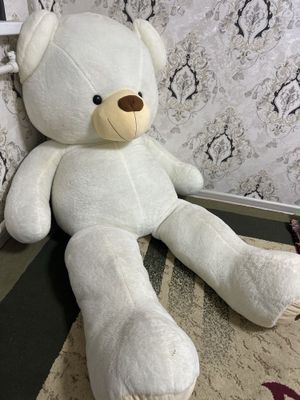 Продается игрушка 2-метровый белый медведь