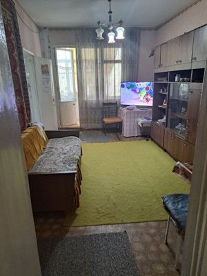 Феруза массив Продается квартира 2/3/4 балкон 1.5*6