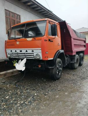 Kamaz samasval srochni sotiladi