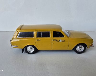 Продам модель автомобиля газ-2402 такси