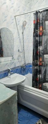 Продам квартиру 11 квартал ал хорезим Круг 1 этаж