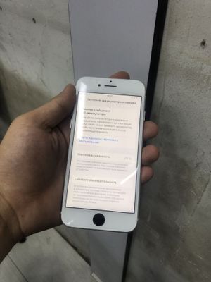 sotiladi srochni Iphone Se