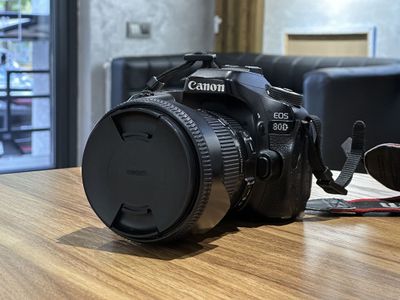 Продам Canon 80D Sigma 17-50 2.8
