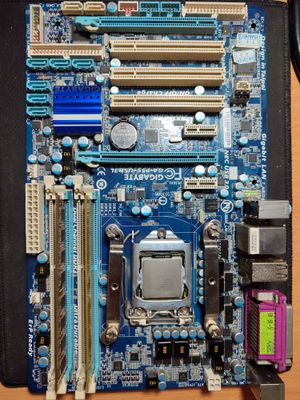 Комплект Материнская Gigabyte P55 usb-3L socket LGA 1156 DDR-3.