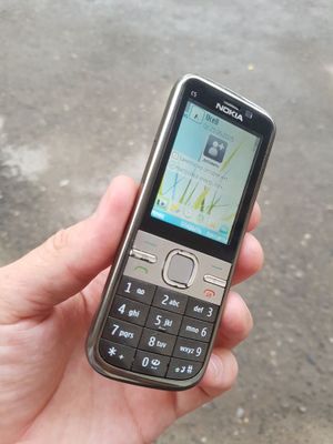 Nokia c5.00 sotladi
