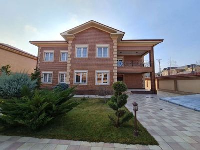 Новый Шкарный дом.