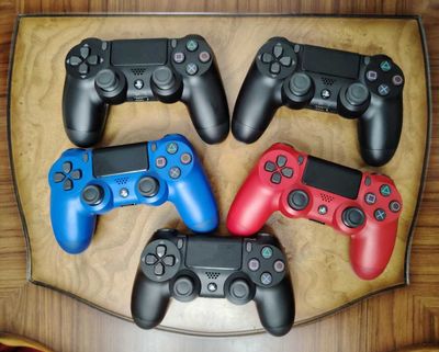 Джойстики для PlayStation 4 (Dualshock 4)