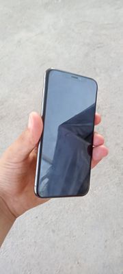iPhone Xs 64gb 77yemkost