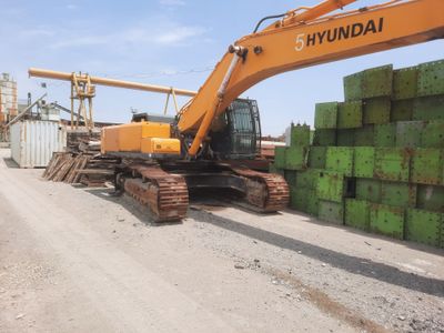 Эксковатор Хундай R450 сотилади