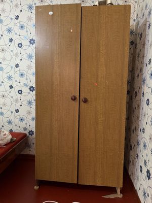 Шкаф сотилади кулай ва тоза