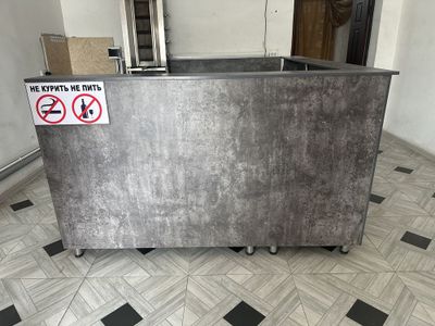 Срочна Ресепшн стол сотилади